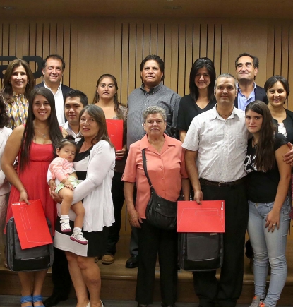 Universidad del desarrollo y Hogar de Cristo crean inédita alianza para reunir fondos