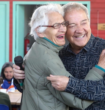 José Alfredo Fuentes, celebró sus 50 años de carrera junto a nuestros acogidos en Renca