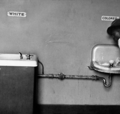 Informe muestra que la desigualdad racial en EE.UU. sigue como hace 50 años