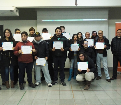 Graduados como Asistentes de Bodega: 16 personas con discapacidad se suman a Tricot