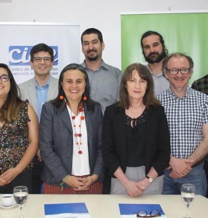 Fundación Súmate firma convenio con el Centro de Investigación Avanzada de Universidad de Chile