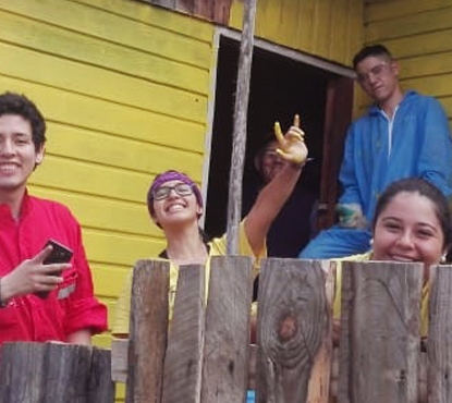 Más de 75 jóvenes estuvieron con los más excluidos de Curanilahue