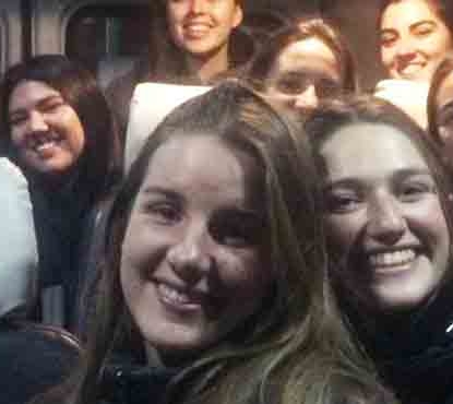 Jóvenes de la UDD se conmueven con la dura realidad de las personas en situación de calle