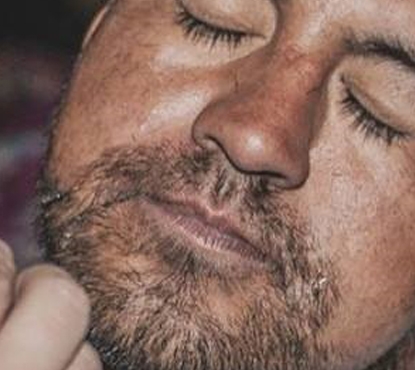 Barberos solidarios cambian rostros y alegran corazones