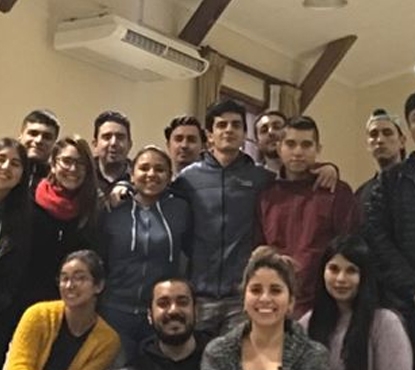 Voluntarios de Súmate: Idean conversatorio a beneficio de sus alumnos 