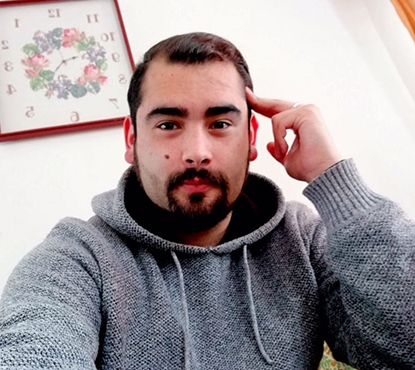 Eduardo Flores, psicólogo-voluntario:  “Devolver la mano es parte de mi responsabilidad”