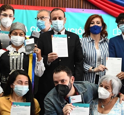 Educación a la Constitución: ONGs especializadas entregan propuestas a Loncon