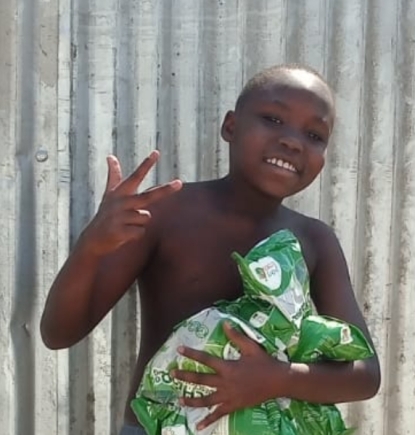Curicó: Leche para comunidad haitiana