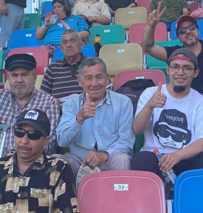 Adultos mayores vuelven al estadio tras décadas