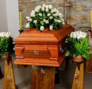 https://dev-hogardecristo.dpsgo.com/wp-content/uploads/2024/01/funeraria-1-300x291.webp