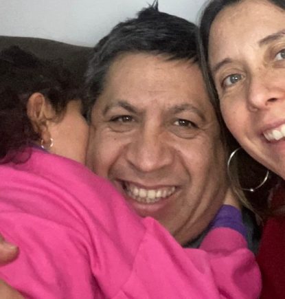 Acoger también es criar: Elsa, Alejandro y la niña que cambió sus vidas
